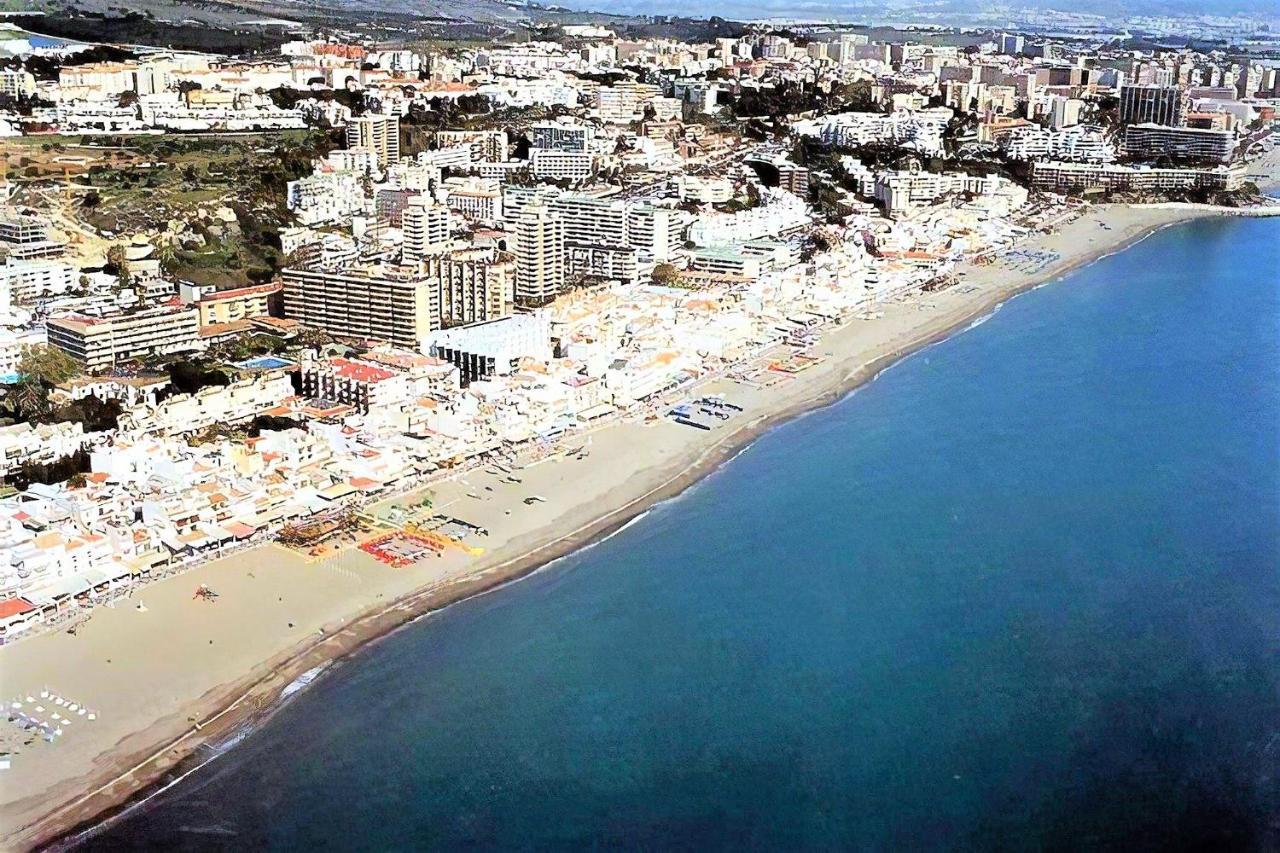 Carihuela Los Nidos - Segunda Linea De Playa - Excelente Conexion Wifi 토레몰리노스 외부 사진